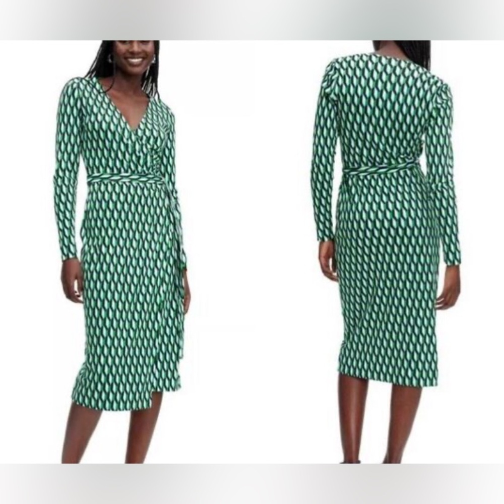 New with tags Diane Von Furstenberg Elegant Wrap Dress XS Sunday Brunch